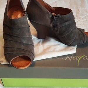 NAYA Genesis Gray Peep Toe Heels Shoes